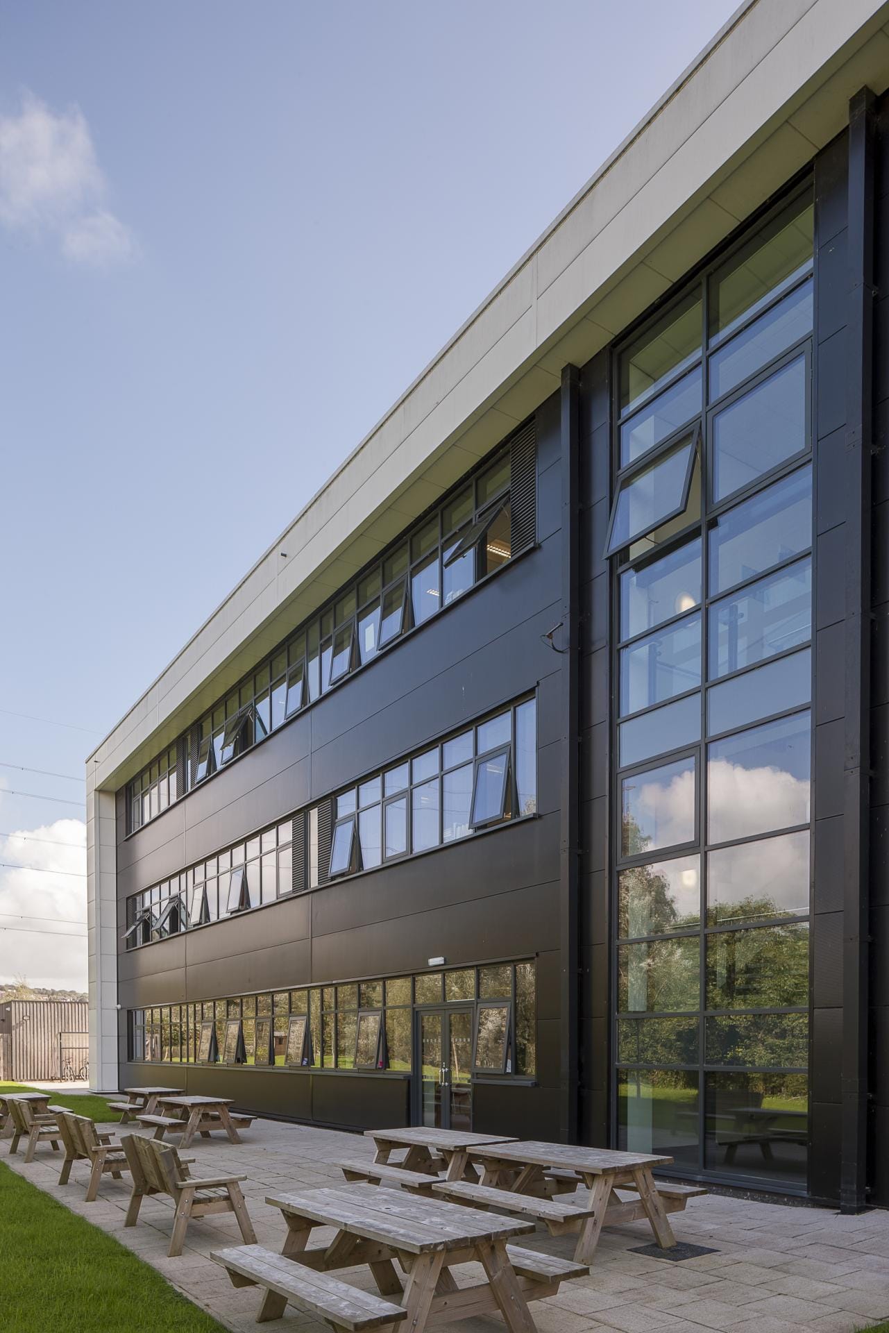 Neath Port Talbot Offices AluK